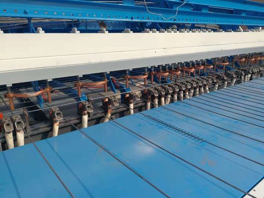 Cross Wire Hopper Load 5.5kw Welded Wire Mesh Machine